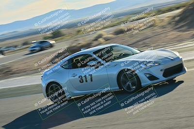 media/Dec-13-2025-Extreme Speed (Sat) [[d129ecb0b9]]/Beginner/Session 3 (Turn 5)/